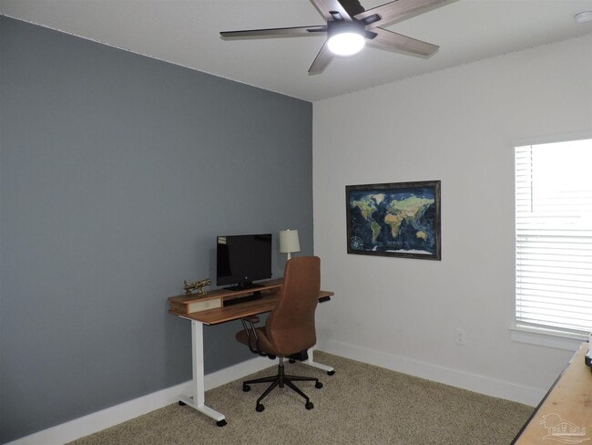 Building Photo - 10612 Davenport Lp