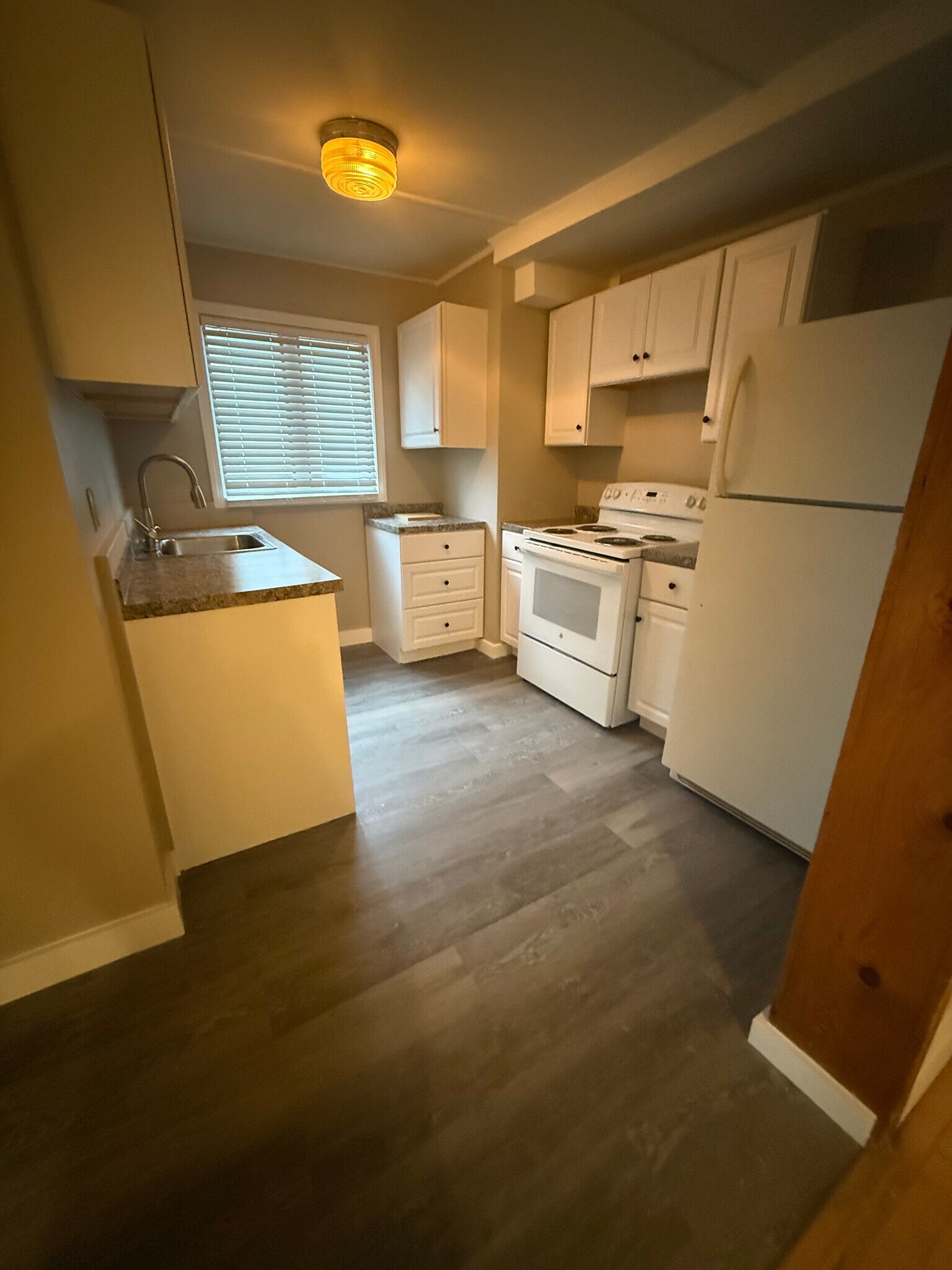 Building Photo - 58 Rumford St