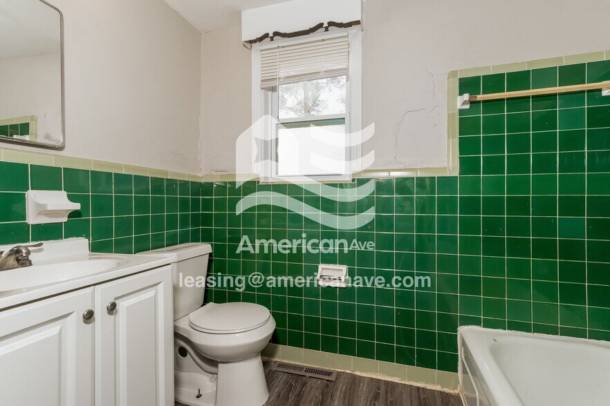 Building Photo - 128 Alton Rd