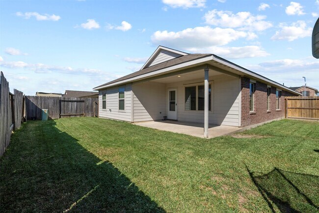 Building Photo - 15470 Rancho Joya Wy