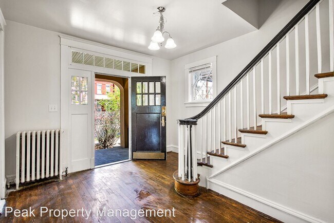 Building Photo - 4 br, 2 bath House - 1304 Bainbridge St.