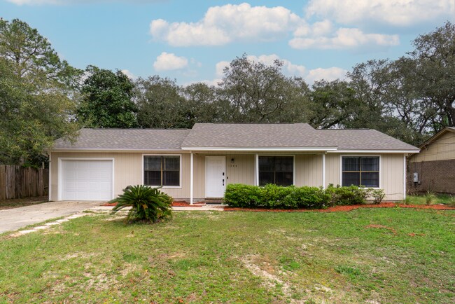Building Photo - 1344 Bayshore Terrace