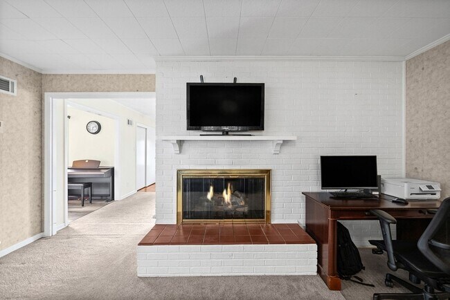 Building Photo - 3424 Leland Cir
