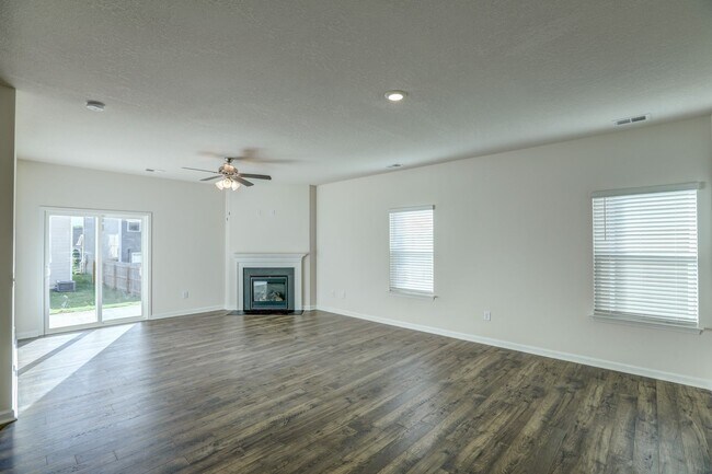 Building Photo - NEW CONSTRUCTION - 5 BDRMS, 3 BTHS, JOHNSON CITY