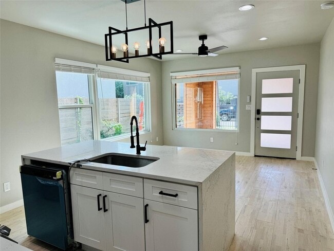 Building Photo - 4609 Virginia Ave