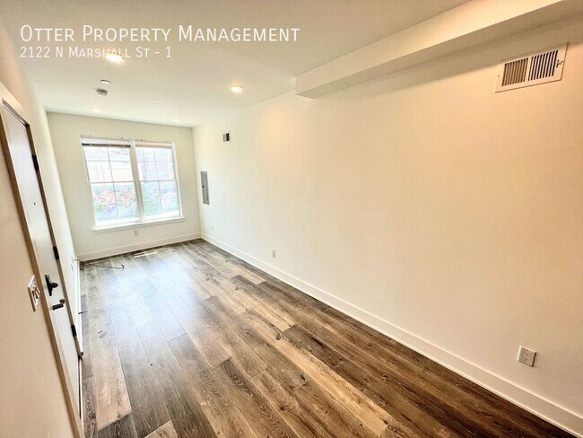 Building Photo - 2122 N Marshall St