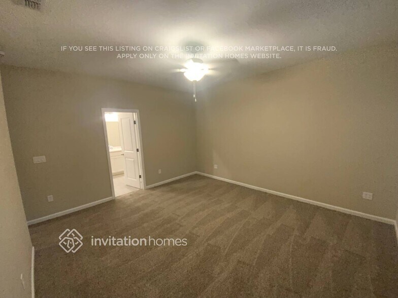 Building Photo - 11370 Oyster Creek Rd