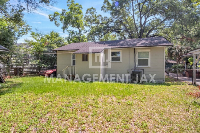 Building Photo - 3824 Penton St