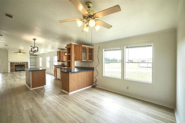 Building Photo - 132 Co Rd 247