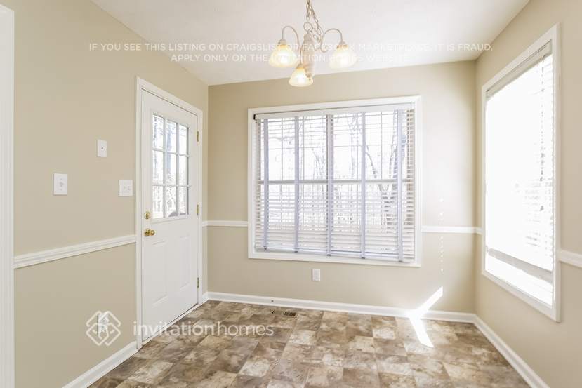 Building Photo - 4420 Elmhurst Ln