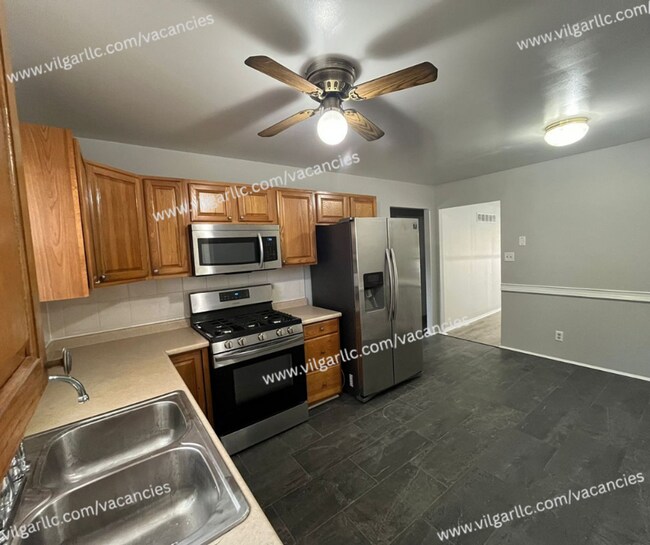 Building Photo - 5109-5111 W 78th Ln