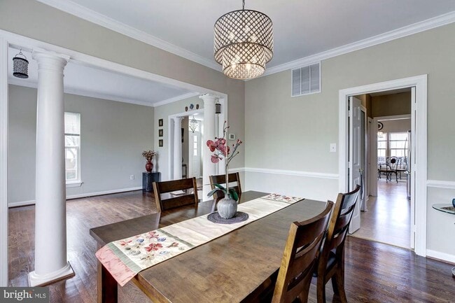 Building Photo - 13724 Valley Oak Cir