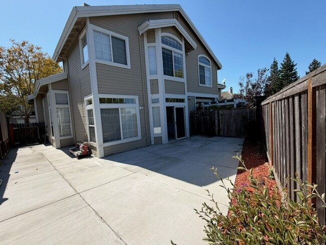 Building Photo - 356 Scotts Valley