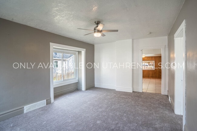 Building Photo - 329 W 300 S