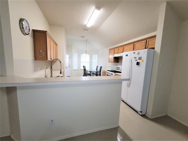 Building Photo - 12406 Magnolia Canyon