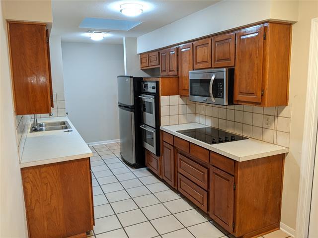 Building Photo - 12619 Montfort Dr