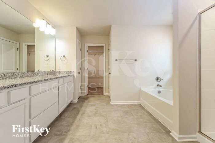 Building Photo - 473 Yoshino Cherry Dr
