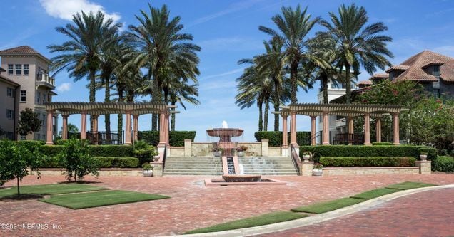 Building Photo - 2574 Las Calinas Blvd