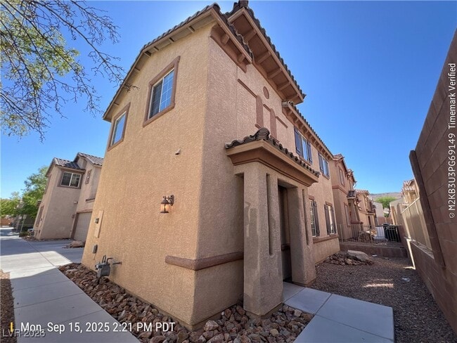 Building Photo - 9814 W Overlook Ridge Ave