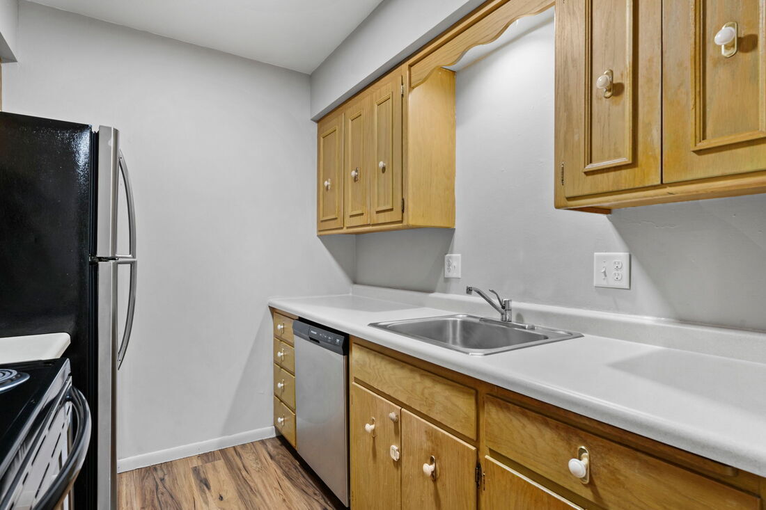 Building Photo - 4934 Whitcomb Dr