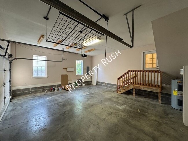 Building Photo - 196 Blue Heron Dr