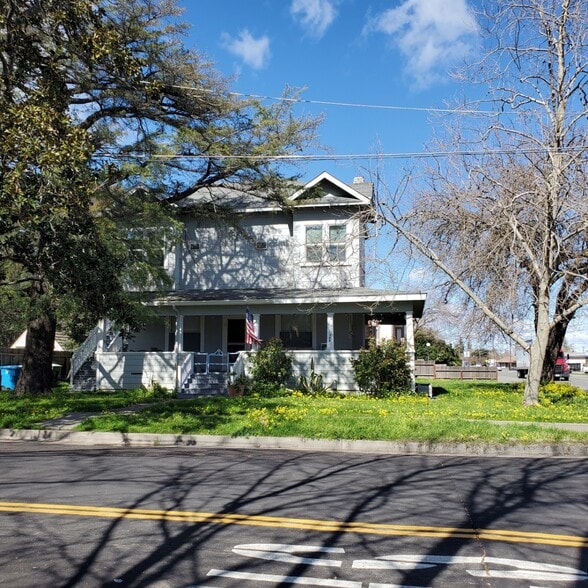 Building Photo - 309 N Adams St