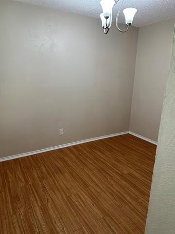 Building Photo - 2717 Meadow Park Dr