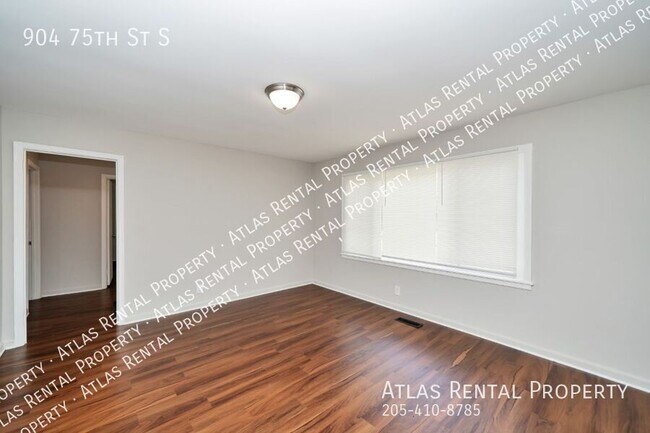 Building Photo - 904 75th St S