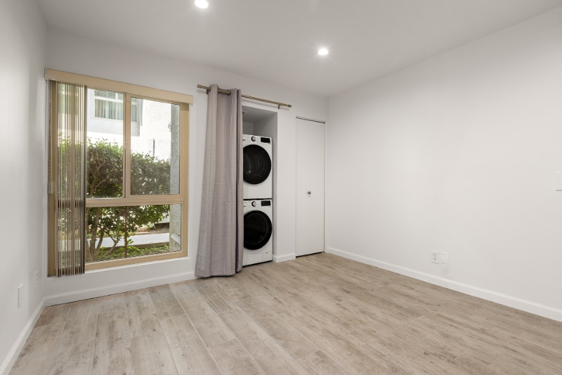 Building Photo - 4748 Park Granada