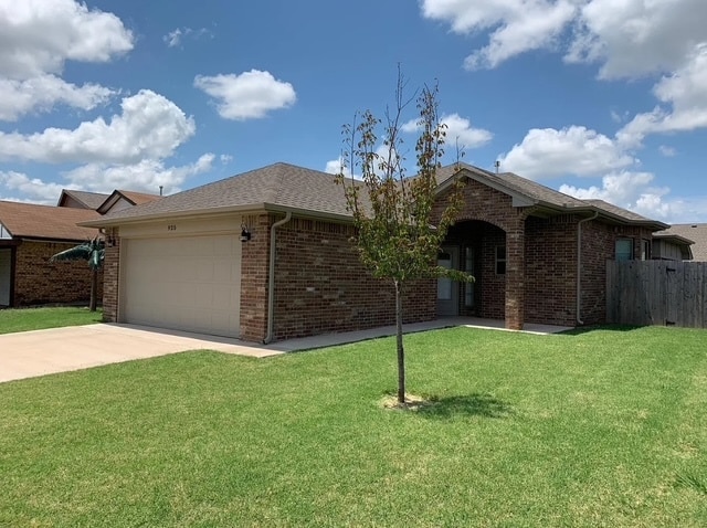 Building Photo - 925 Heather Ln