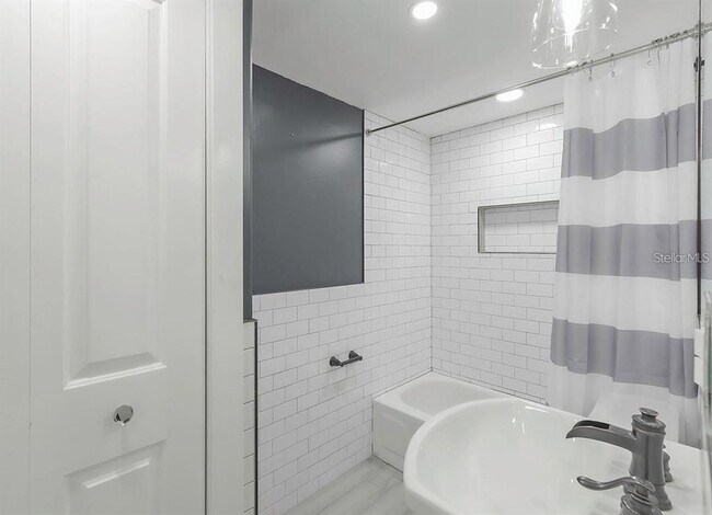 Building Photo - 1428 Illinois Ave