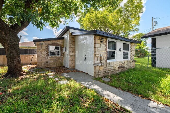 Building Photo - 7772 NW 9th Ave