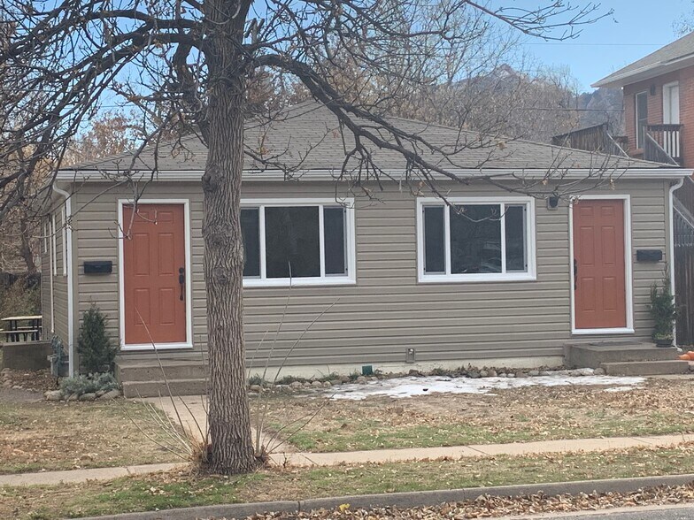Primary Photo - 2118 Grove Cir