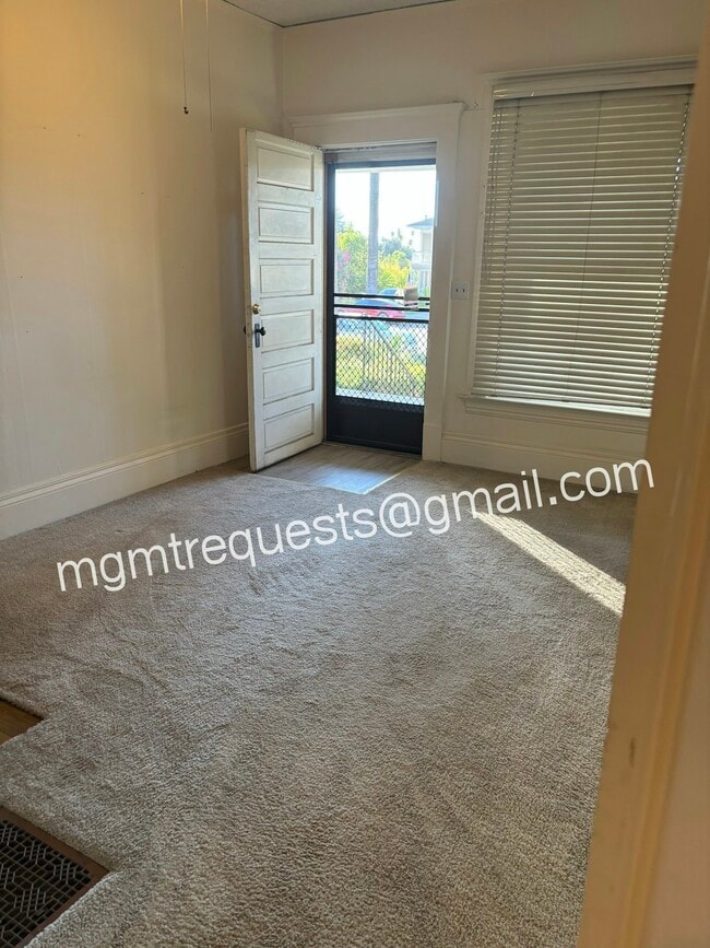 Building Photo - 509 W Olive Ave