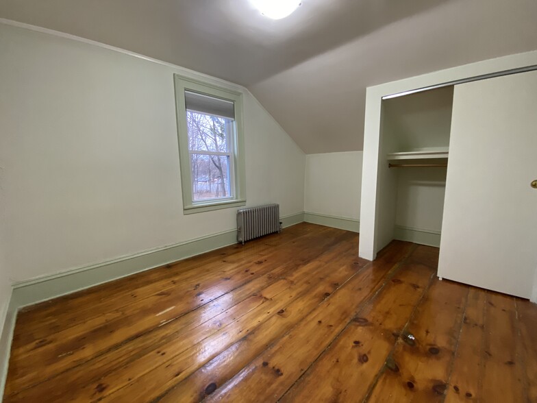Building Photo - 53 Middle St