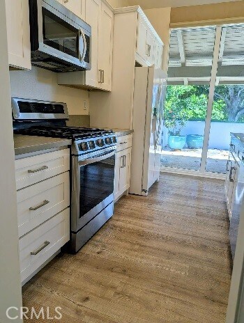 Building Photo - 403 Carlotta