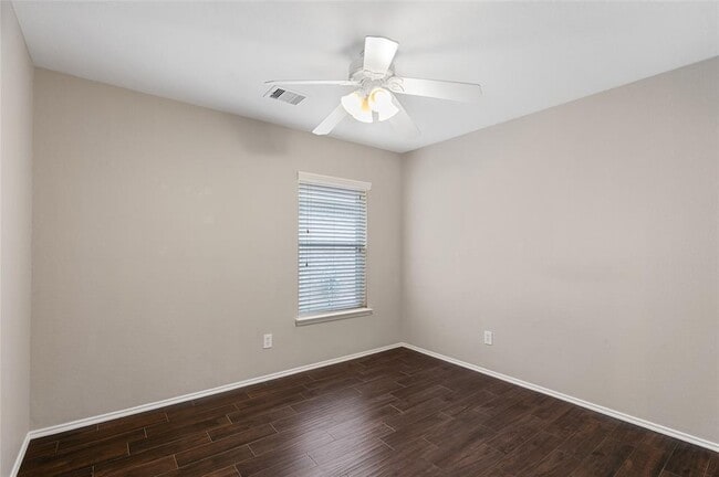 Building Photo - 13915 Roanoke Falls Dr