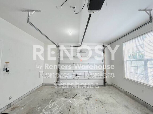Building Photo - 3932 Cromwell Park Dr