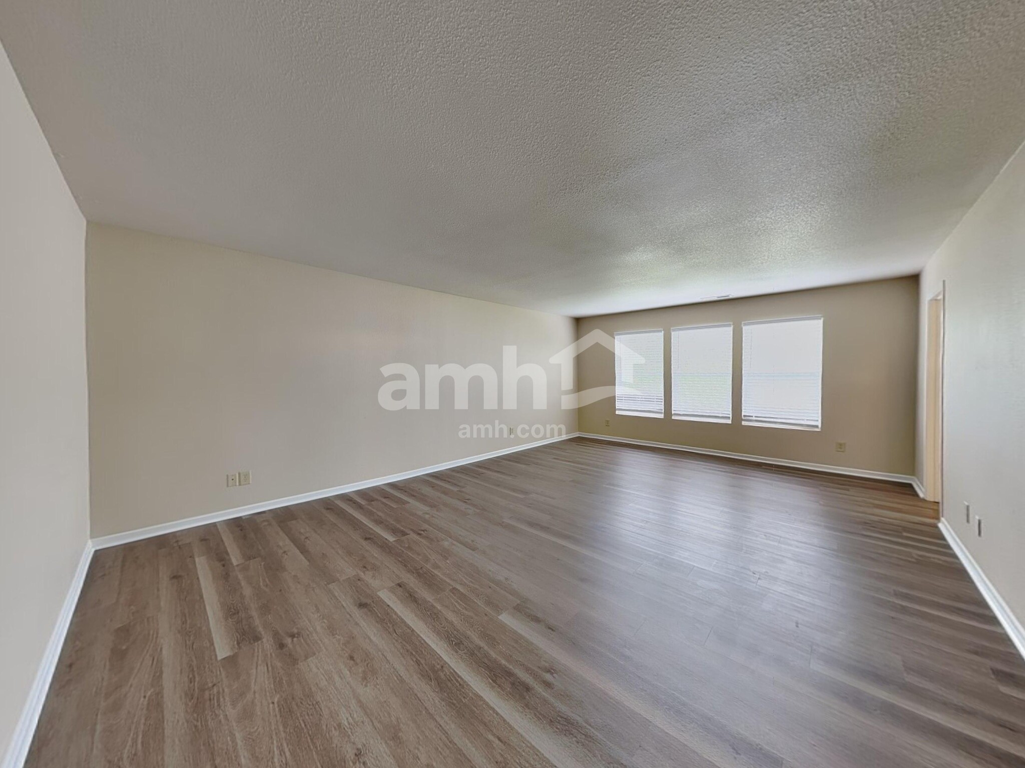 Building Photo - 6637 Branches Dr