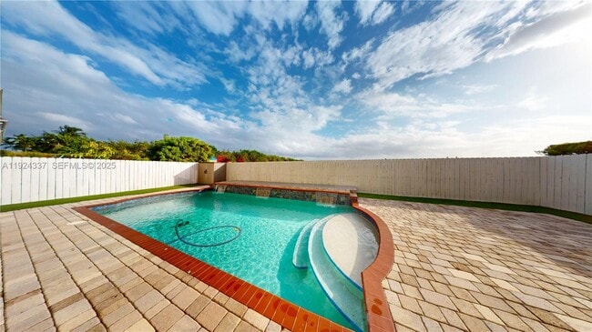 Building Photo - 12358 SW 125th Terrace