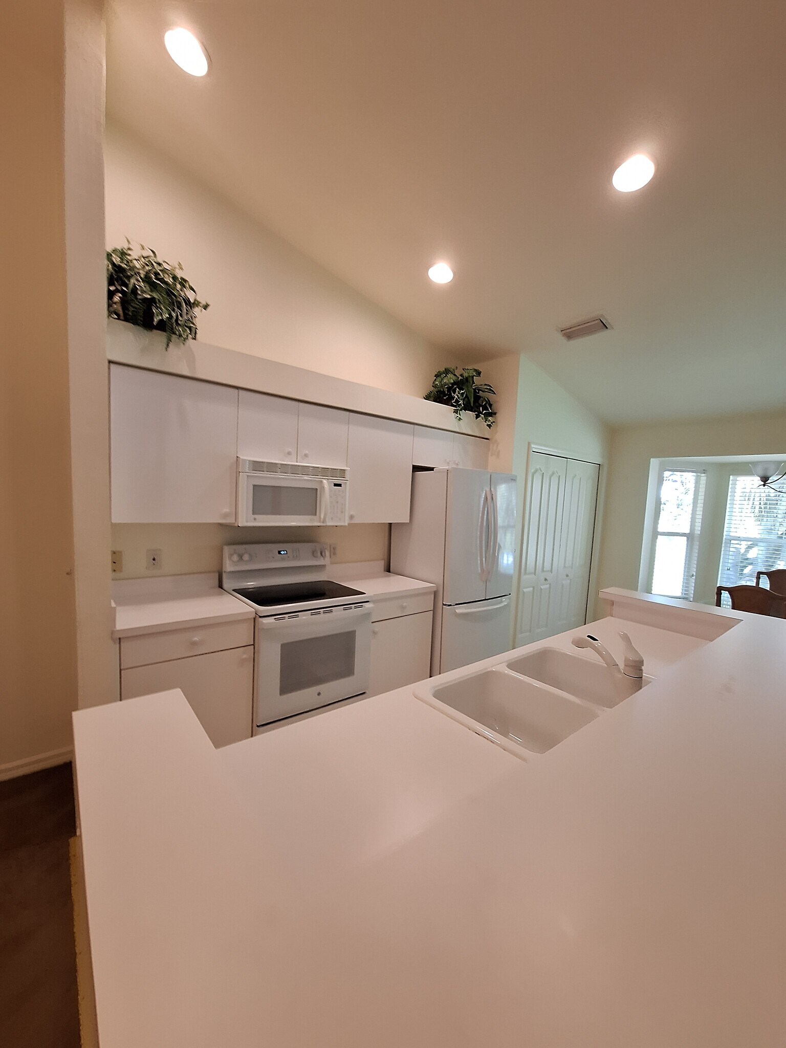Building Photo - 21301 Lancaster Run