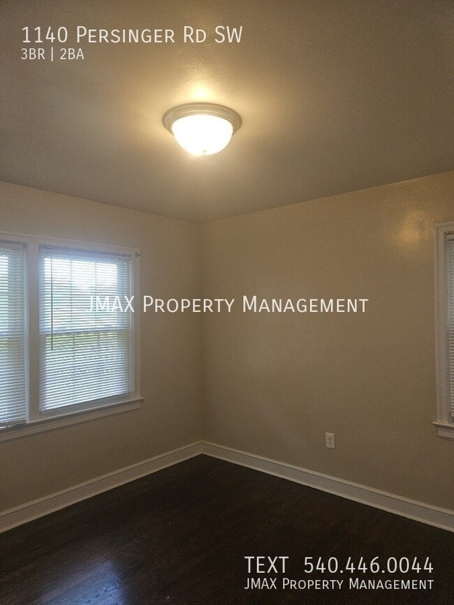 Building Photo - 1140 Persinger Rd SW