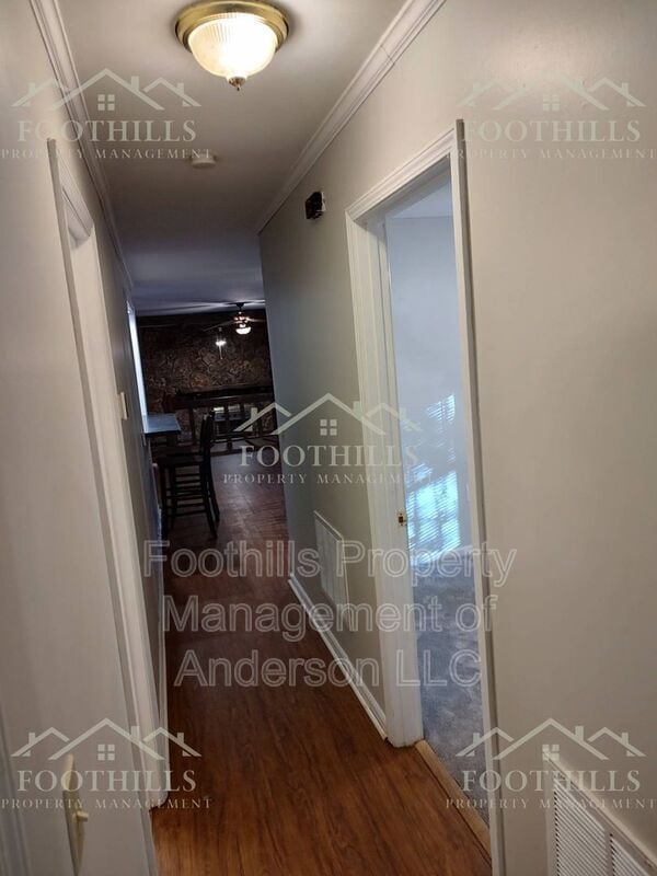 Building Photo - 505 Woodland Cir