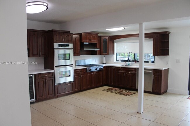 Building Photo - 6371 SW 109th Ct