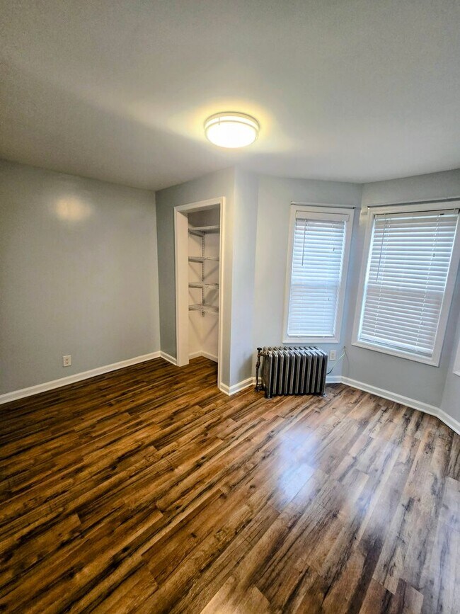 Building Photo - 1542 Washington St