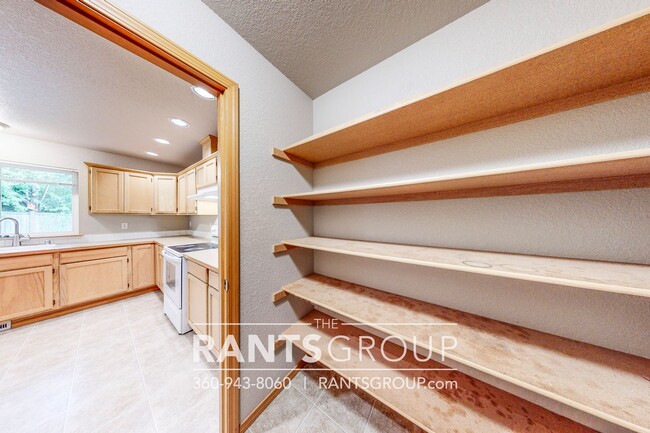 Building Photo - Great Home In Lacey