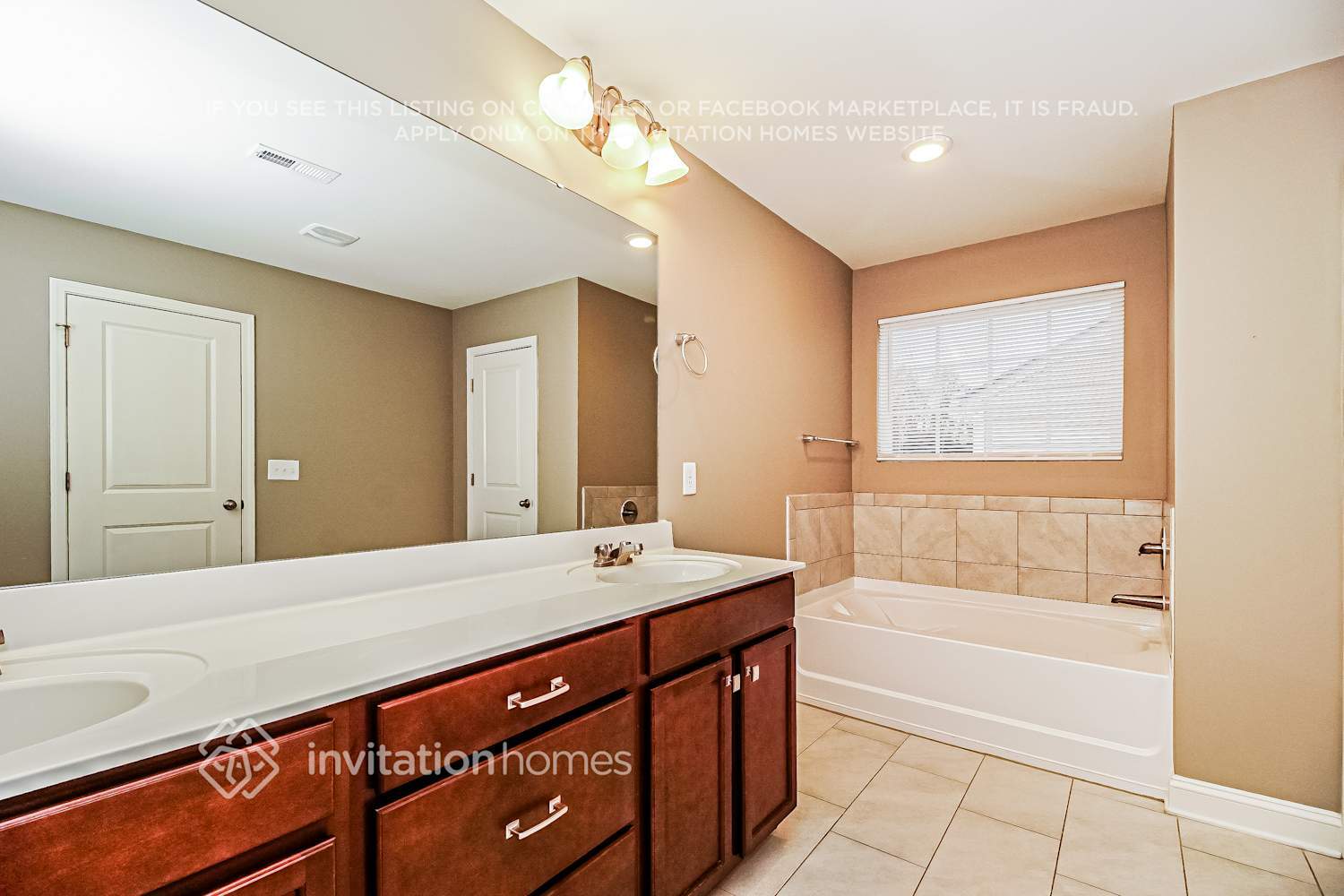 Building Photo - 143 Farmers Folly Dr