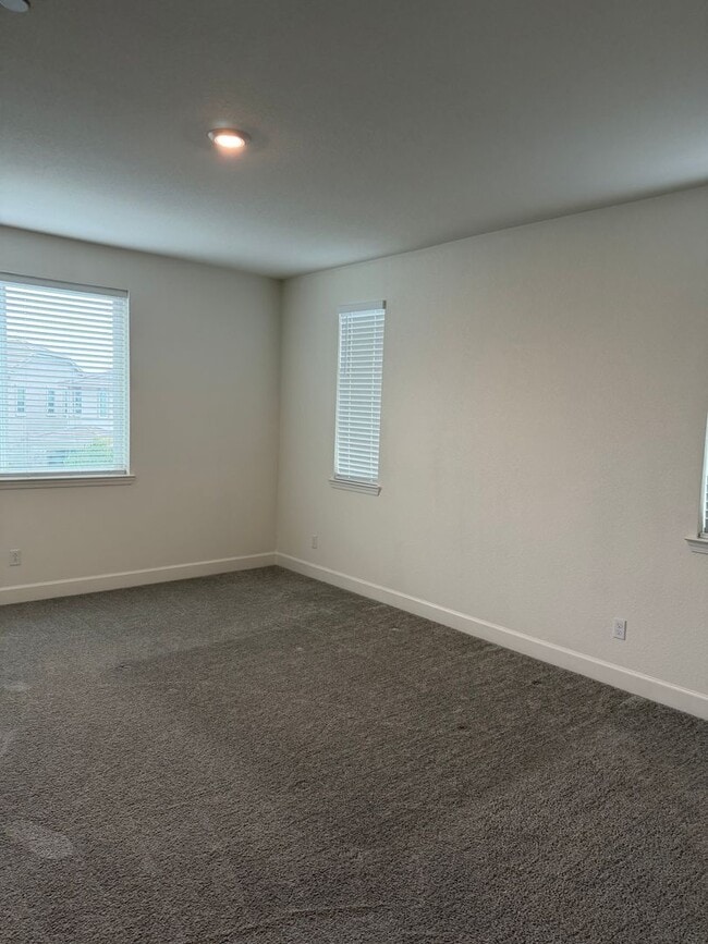 Building Photo - Spacious 4 Bedroom Home in Rocklin – 2,088 Sq Ft