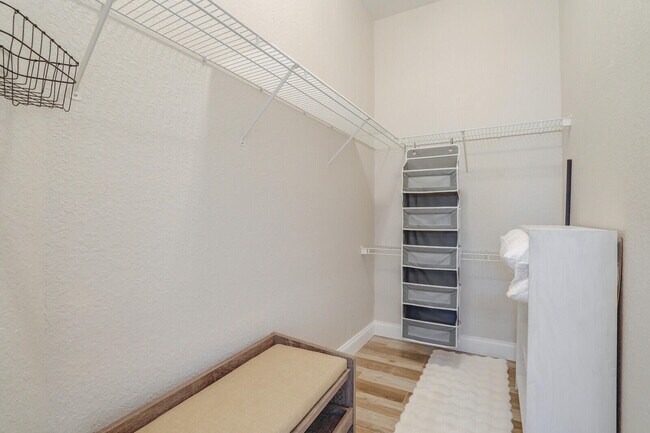 Building Photo - 4971 Bonsai Cir