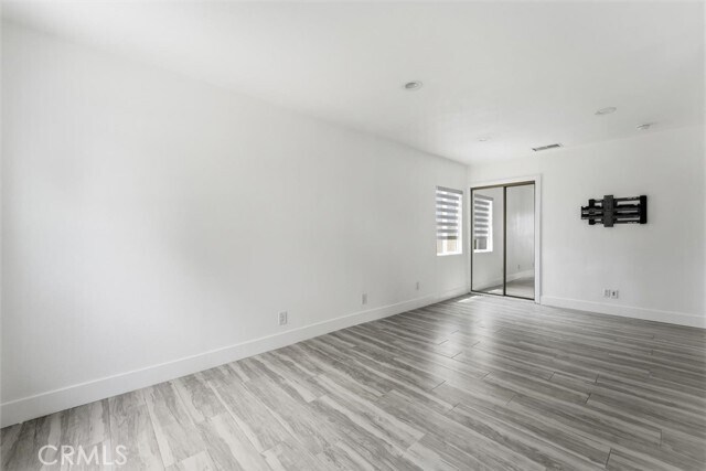 Building Photo - 709 Warren Ln